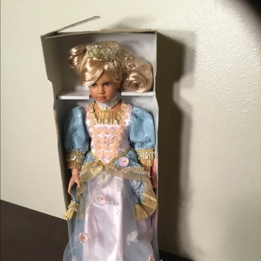 Kidz KOLLECTIBLES‎ 18” CINDERELLA DOLL